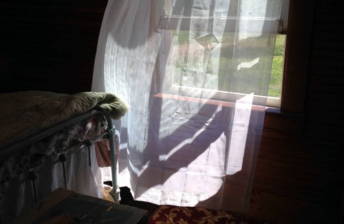 North River Cabin | RESTORED HISTORIC ADIRONDACK BIRD CAMP NEAR GORE MT WITH LOVELY MOUNTAIN VIEWS