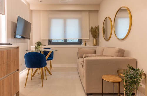 Palos de la Frontera Apartment | Retiro: Comfortable flat in the area of Delicias