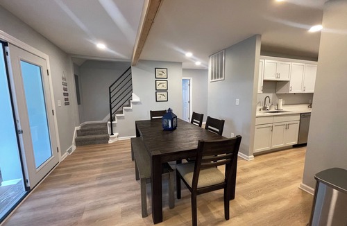 Gilbertsville House | Retreat to the Lake – Spacious 4BR Near The Moors Marina