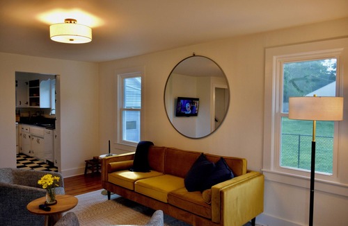 Otego House | Retro-Chic Mid-Century Home w/AC – 8 Min Drive to All Star Village & Downtown