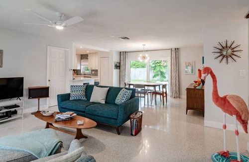 Indian Harbour Beach House | Retro Chic Decor wPrivate Pool Close to Beach 3br
