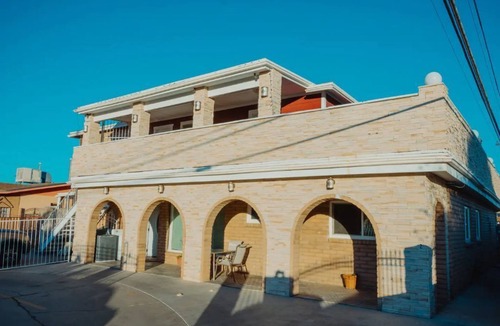 Northeast El Paso Apartment | Retro Comfortable Studio w/Private Entrance #3 🐶