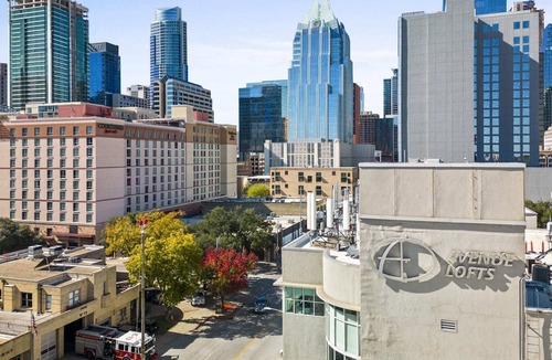 Downtown Austin Apartment | Retro Loft on 5th St