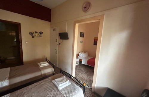Loutra Edipsou House | Retro Rooms