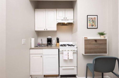 Prudential - St. Botolph Apartment | Retro Studio on Quiet Street