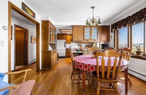 Spearfish Apartment | Retro Time Capsule from the 1980`s, Mini split AC