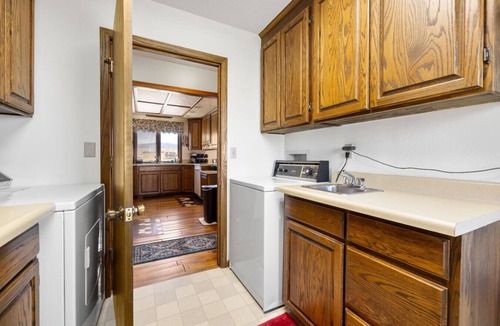 Spearfish Apartment | Retro Time Capsule from the 1980`s, Mini split AC