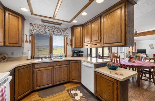 Spearfish Apartment | Retro Time Capsule from the 1980`s, Mini split AC