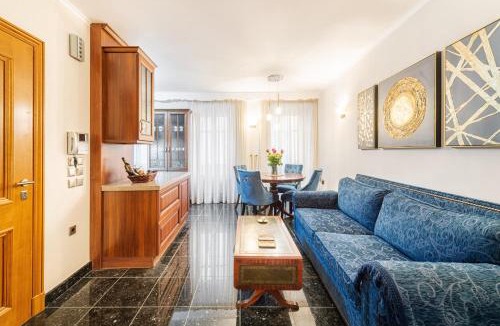 Old Town Apartment | RetroNuovo