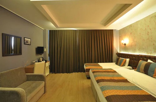 Taksim Hotel | RETROPERA