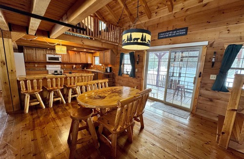 Mauston House | Revilo Moose Ridge Mauston - Smoky Mt Vibes, Wisconsin Wild
