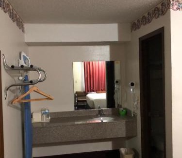 Seminole Hotel | Rexdale Inn