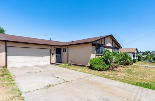 Lincoln Acres House | Rexview Dr 4BR 2BA | Near Zoo and Downtown SD