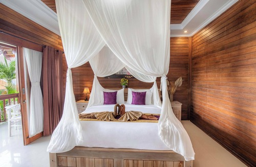 Sampalan Villa | Reynten Hill