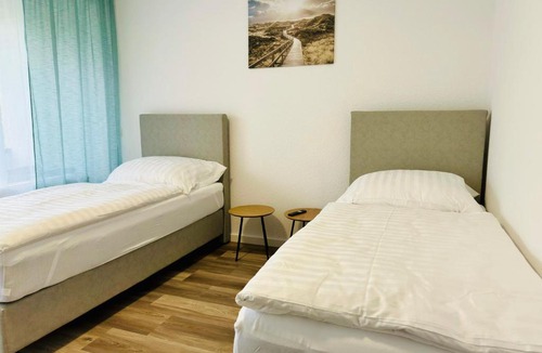 Herford Apartment | RG Living - A2, H2O-Therme & free parking