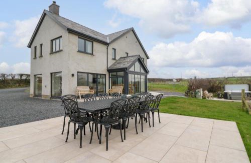 Bontnewydd House | Rhandir Hen