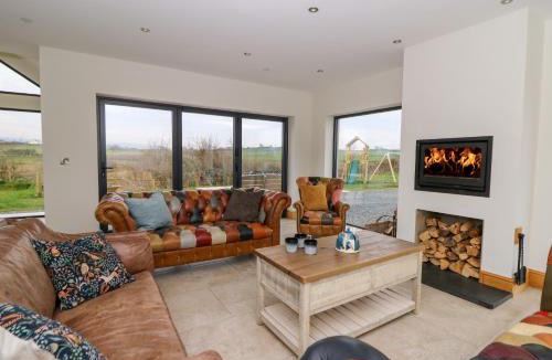 Bontnewydd House | Rhandir Hen