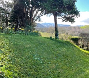 Llanfairfechan House | Rhiwiau Guesthouse