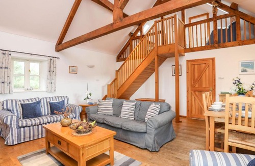 Rhoscolyn House | Rhyd Y Bont Bach
