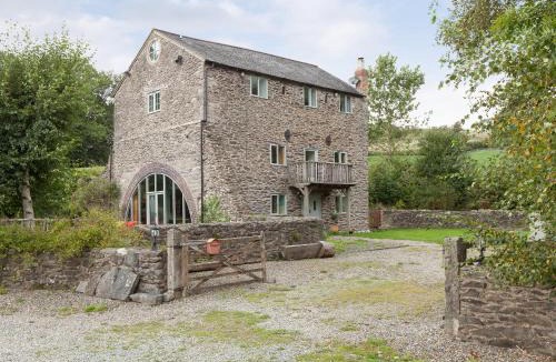 Oswestry House | Rhydleos Mill