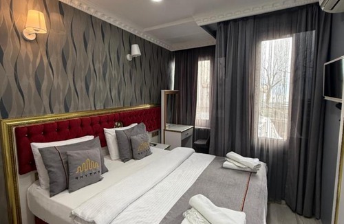 Kumkapi Hotel | RHYTHM HOTEL