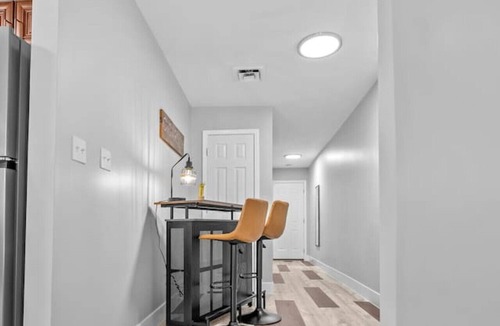 St. Charles Apartment | Rhythm Loft Above the Honky Tonk