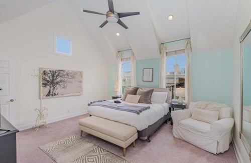 Hope Gardens House | Rhythm & Rest Group Stay with Grill & Cozy Fireplace