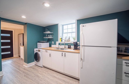 Marietta Apartment | Rhythmic Escape - Marietta Square!