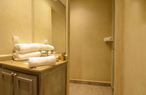 Kbour Chou House | Riad Ayni