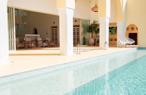 Chinen-son Hotel | Riad Lamp