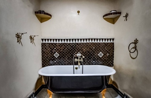 Meknes Medina Hotel | Riad Mama H&K
