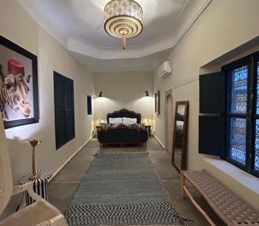 Bab Taghzout Villa | Riad white lotus
