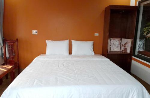 Hoa Lu Hotel | Rice Fields Mountain Villa