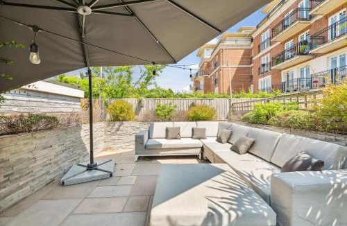Richmond-upon-Thames Villa | Richmond Riverside