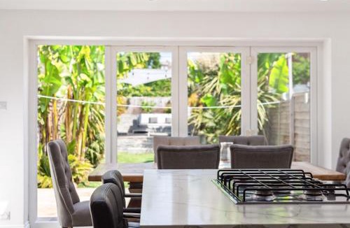 Richmond-upon-Thames Villa | Richmond Riverside