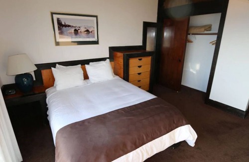 Tahoe Village Apartment | Ridge Sierra
