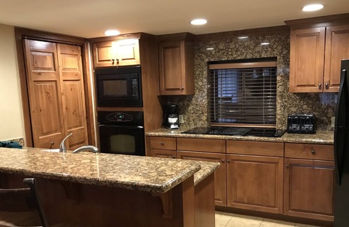 Tahoe Village Resort | Ridge Tahoe Resort 'D'(2 master suites)