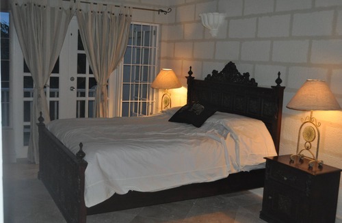 West Coast House | Ridge View Estate Home -1 bedroom - Car optional