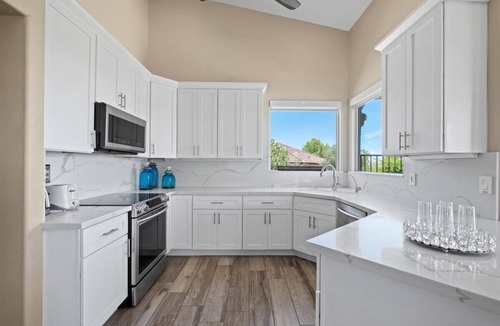 Fountain Hills House | Ridgeline Soaring Views!