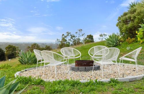 Lower Inman Valley House | Ridgeside Retreat I Inman Valley