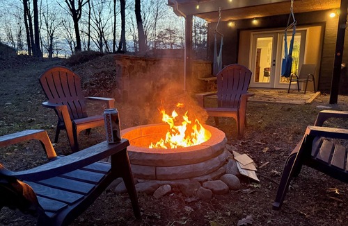 Berkeley Springs House | Ridgetop Retreat- Minutes from Town, Dog Friendly, Wood Fireplace