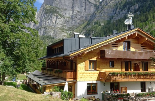 Molveno Ski Chalet | Rifugio La Montanara