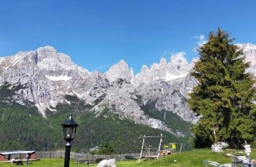 Molveno Ski Chalet | Rifugio La Montanara