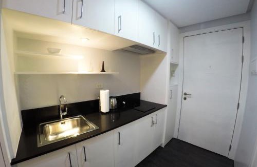 Barangay 76 Apartment | Riganna Two @ Shell Residences - near Airport, MOA