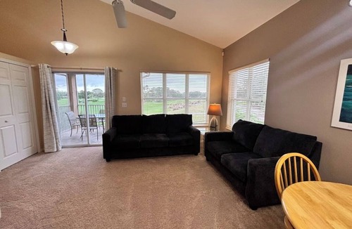Port Saint Lucie Condo | Right Direction Rentals 1 Bedroom Villa 9906