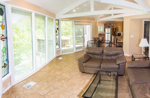 Village of Four Seasons House | RIGHT in The TREES Right on the Lake 24