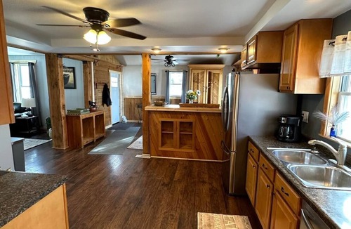 Laurium House | Right off the main trail, tons of parking space!