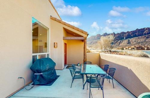 Moab South Valley House | Rim Village O4