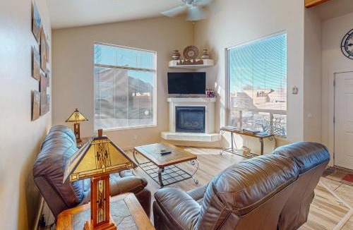 Moab South Valley House | Rim Village U4