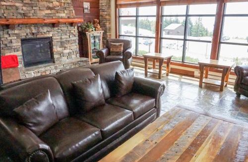 Edray House | Rimfire 421 Cozy Studio just steps from the village Slope Side